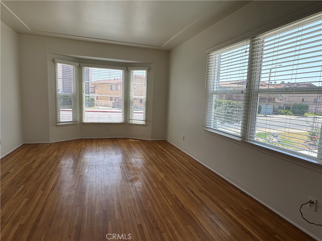 221 N Atlantic Property Photo 7
