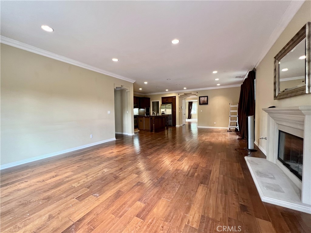 3974 E Callaway Drive Property Photo 5