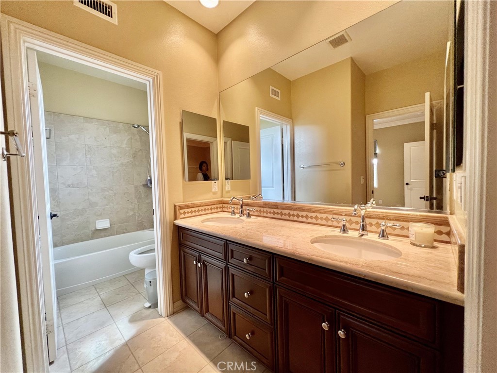 3974 E Callaway Drive Property Photo 29