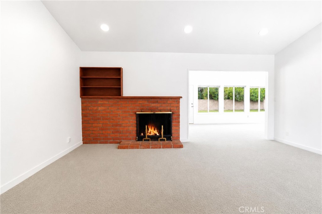 7444 Via Serena Property Photo 8