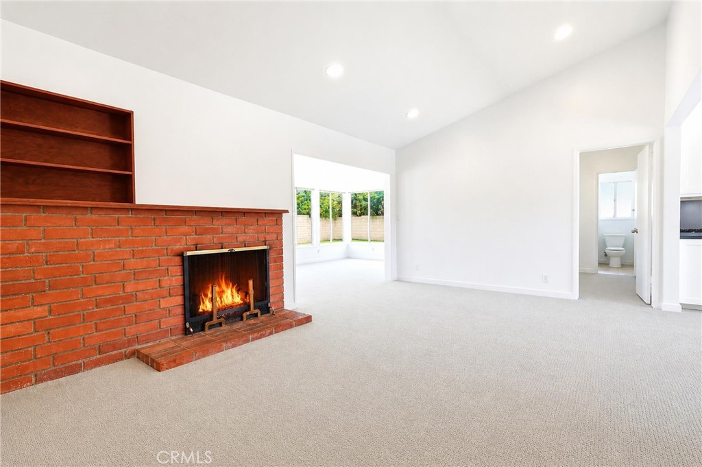 7444 Via Serena Property Photo 9