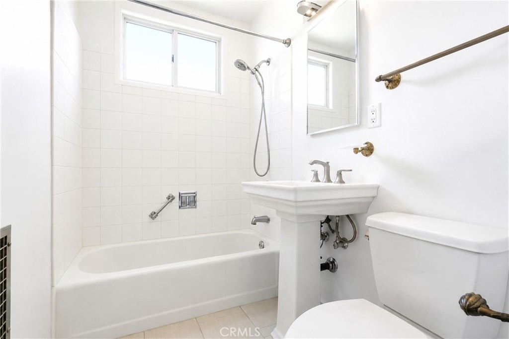 7444 Via Serena Property Photo 17