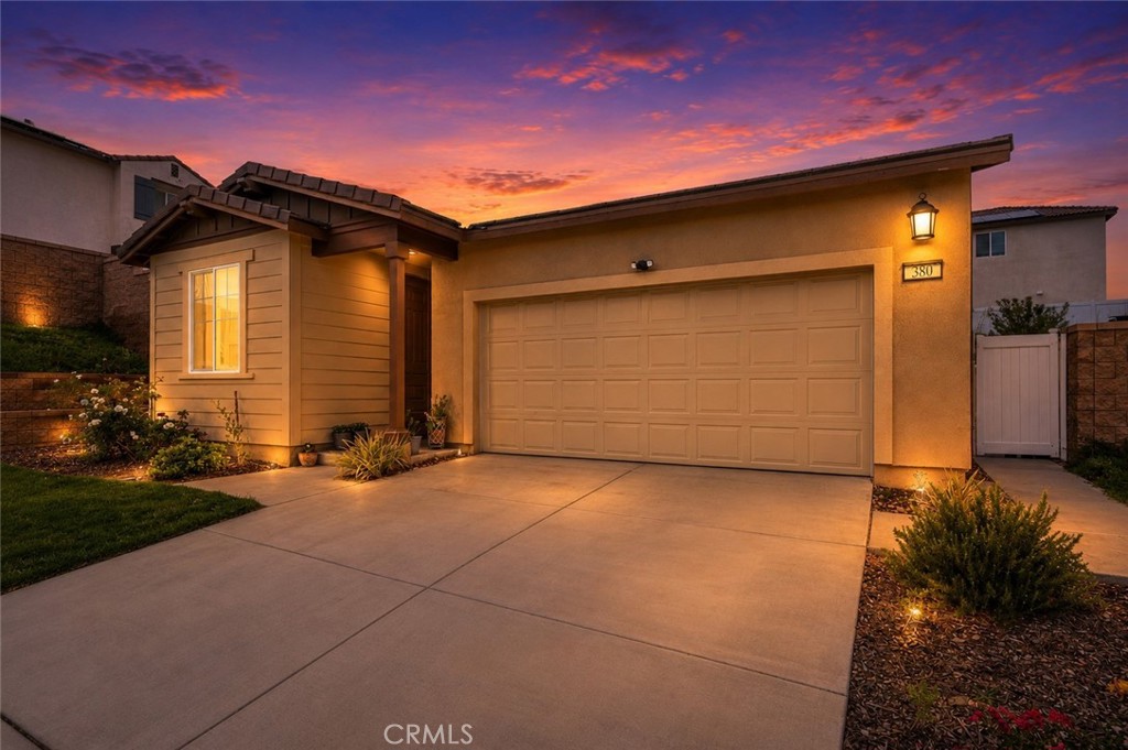 380 Havasu Property Photo 3