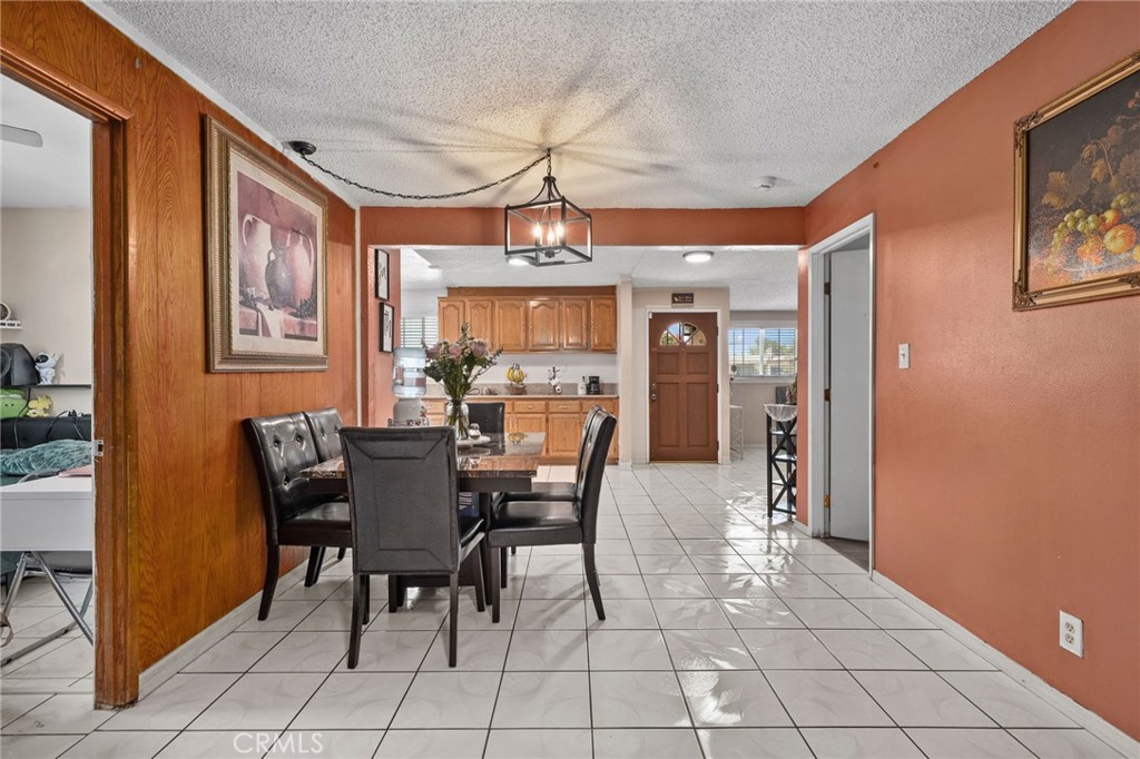 13527 Close St Property Photo 10