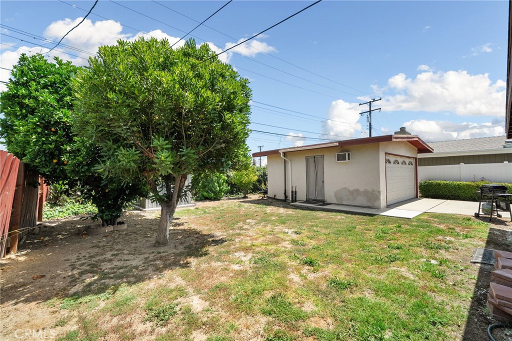 13527 Close St Property Photo 25