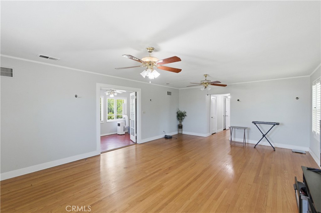 2132 Chester Property Photo 46