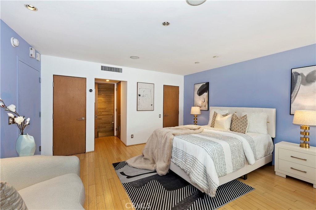 7250 Franklin Avenue 506 Property Photo 13