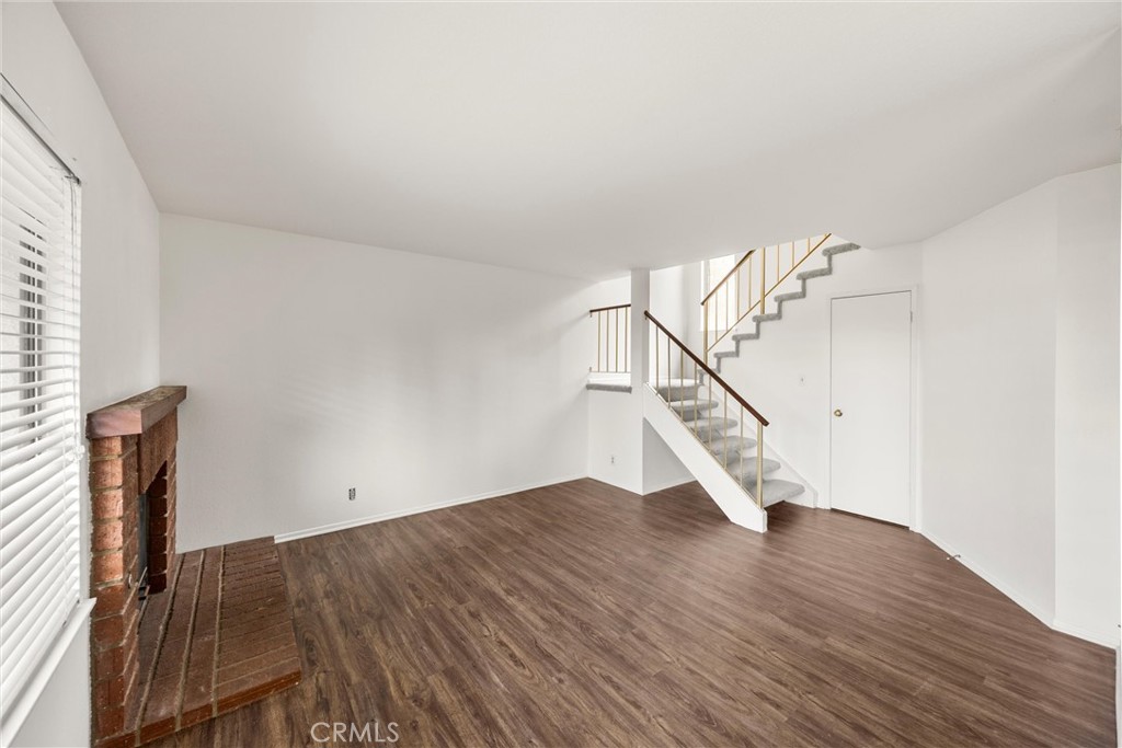 9757 La Monica Drive Property Photo 8
