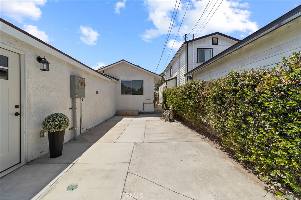 308 N Pasadena Avenue Property Photo 27