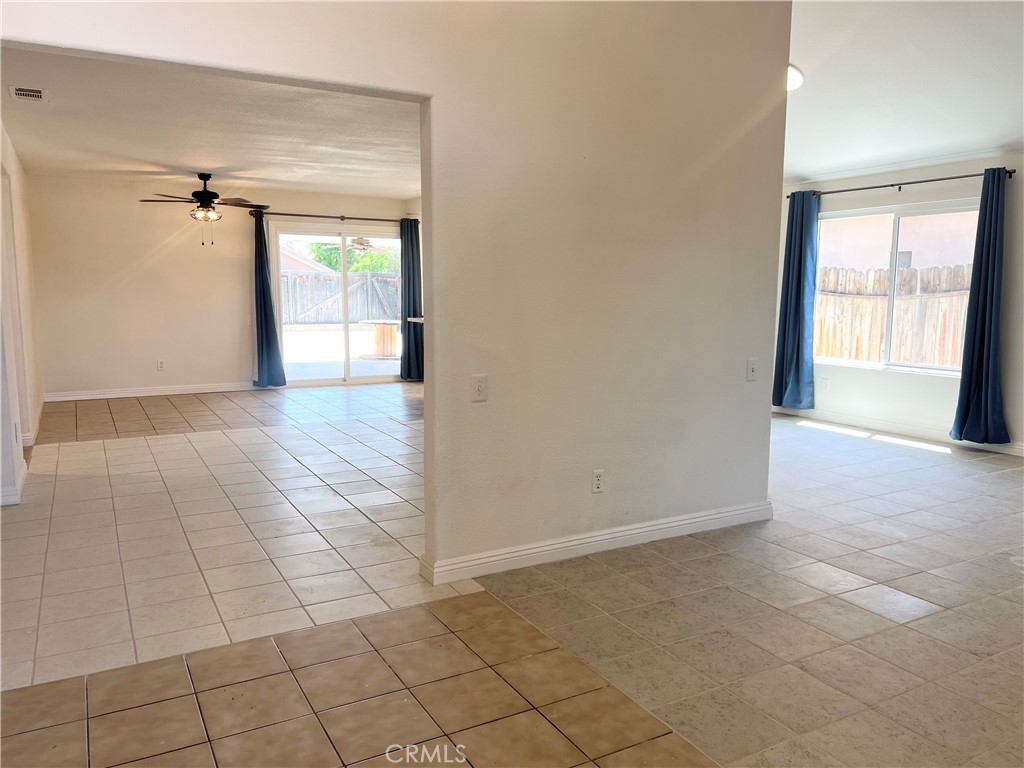 1084 E Evans Street Property Photo 2