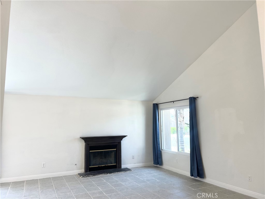 1084 E Evans Street Property Photo 3