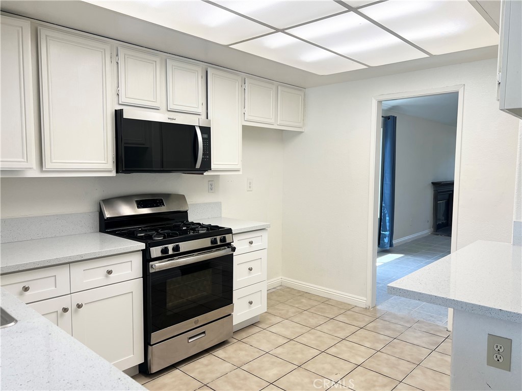 1084 E Evans Street Property Photo 7