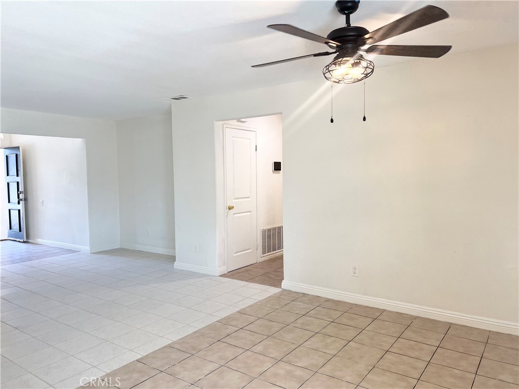 1084 E Evans Street Property Photo 8
