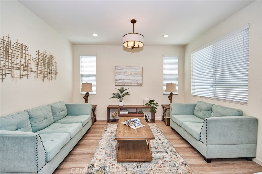 1523 Johnson Court Property Photo 3
