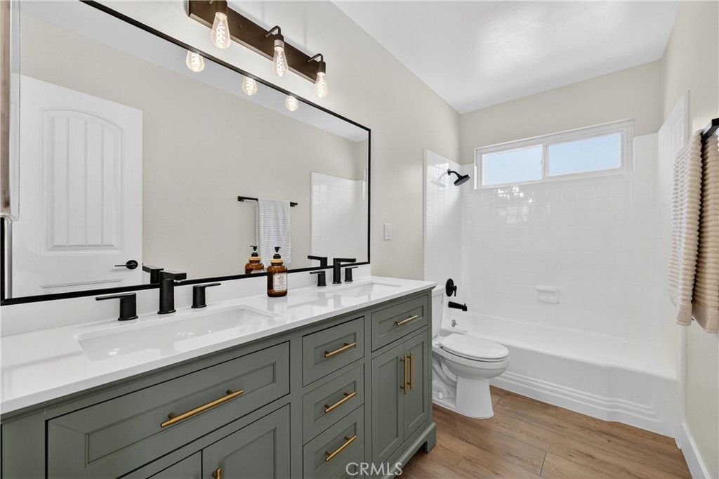587 Sycamore Avenue Property Photo 20