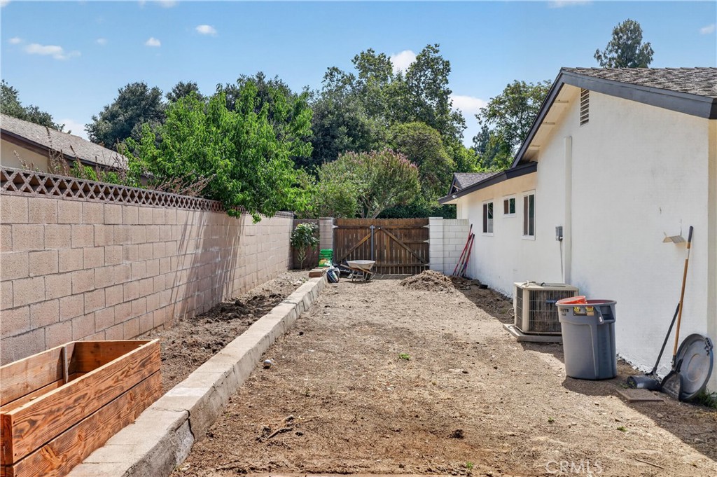 587 Sycamore Avenue Property Photo 28