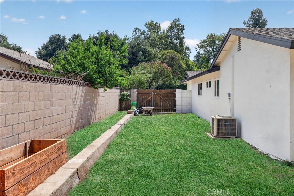 587 Sycamore Avenue Property Photo 29