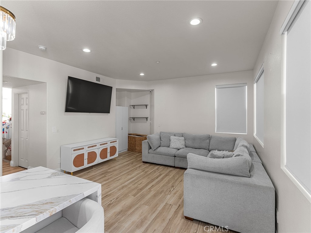 16938 Fern Property Photo 9