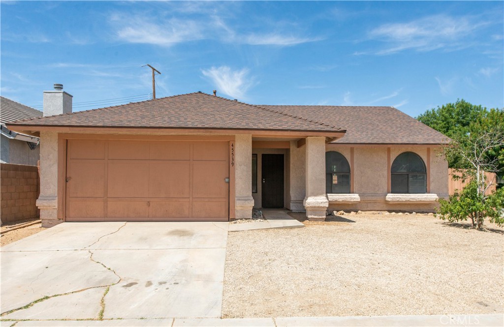 45539 York Place Property Photo 2