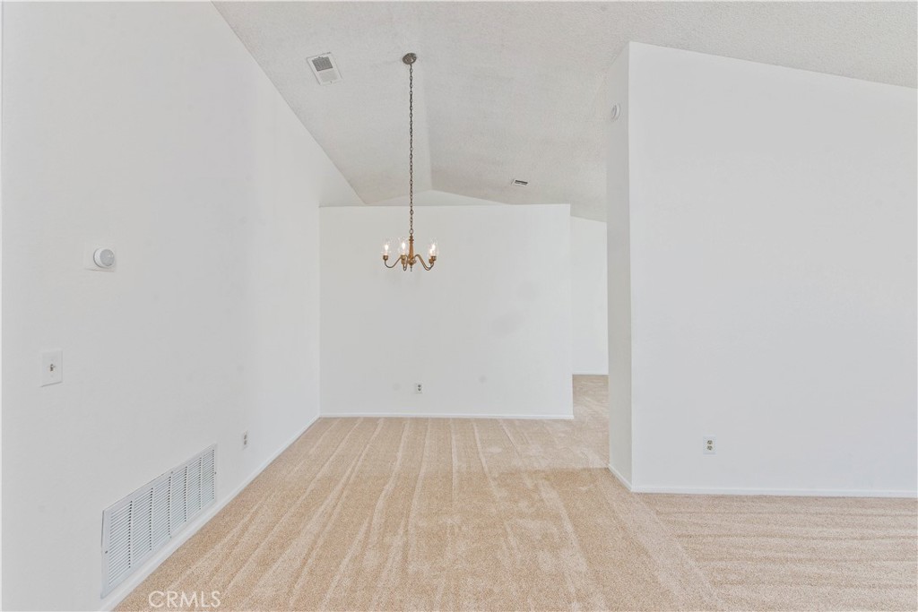 45539 York Place Property Photo 4