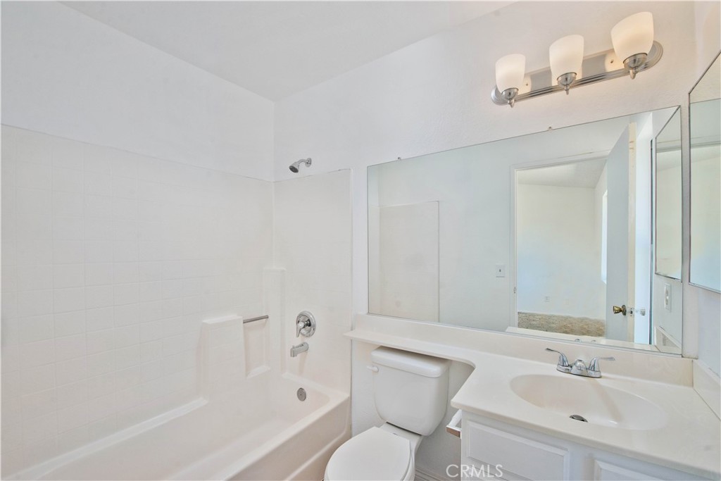 45539 York Place Property Photo 13