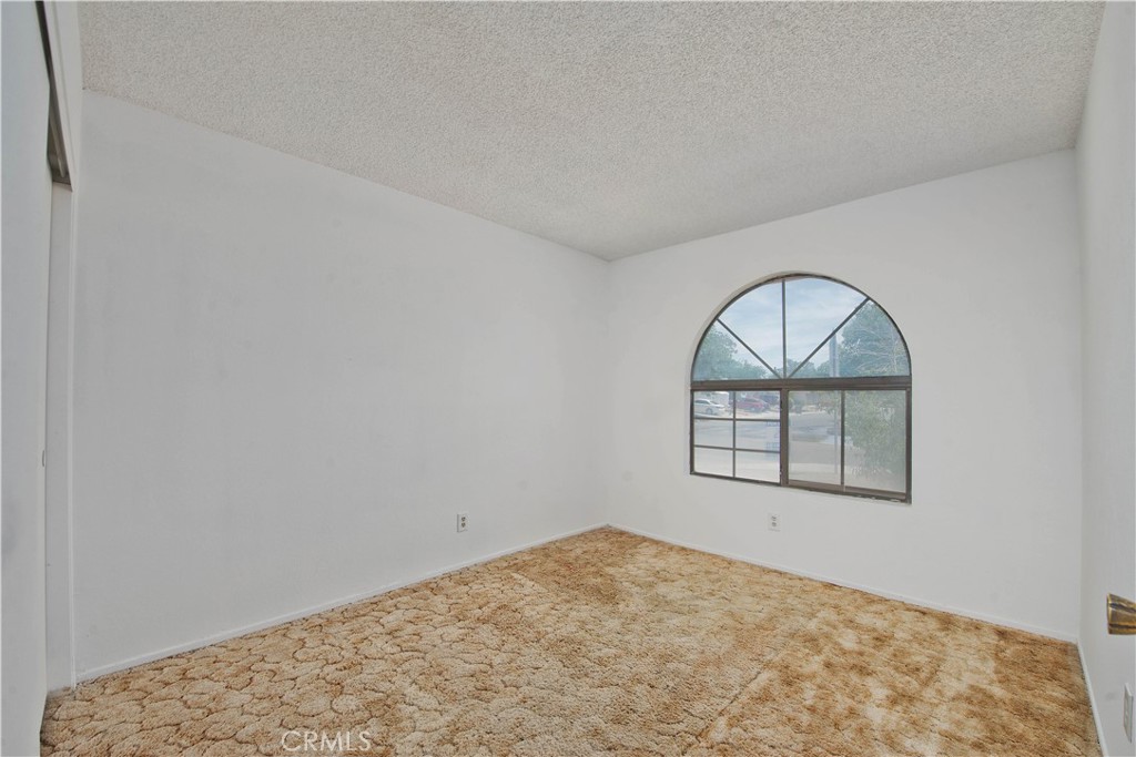45539 York Place Property Photo 15