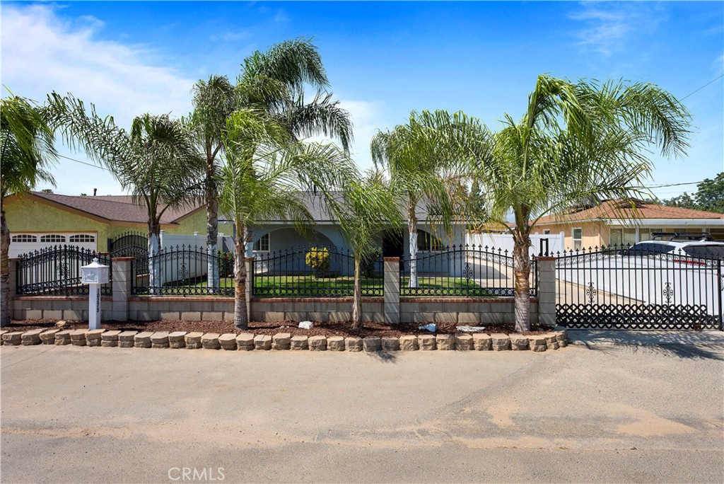 10275 56th Property Photo 1