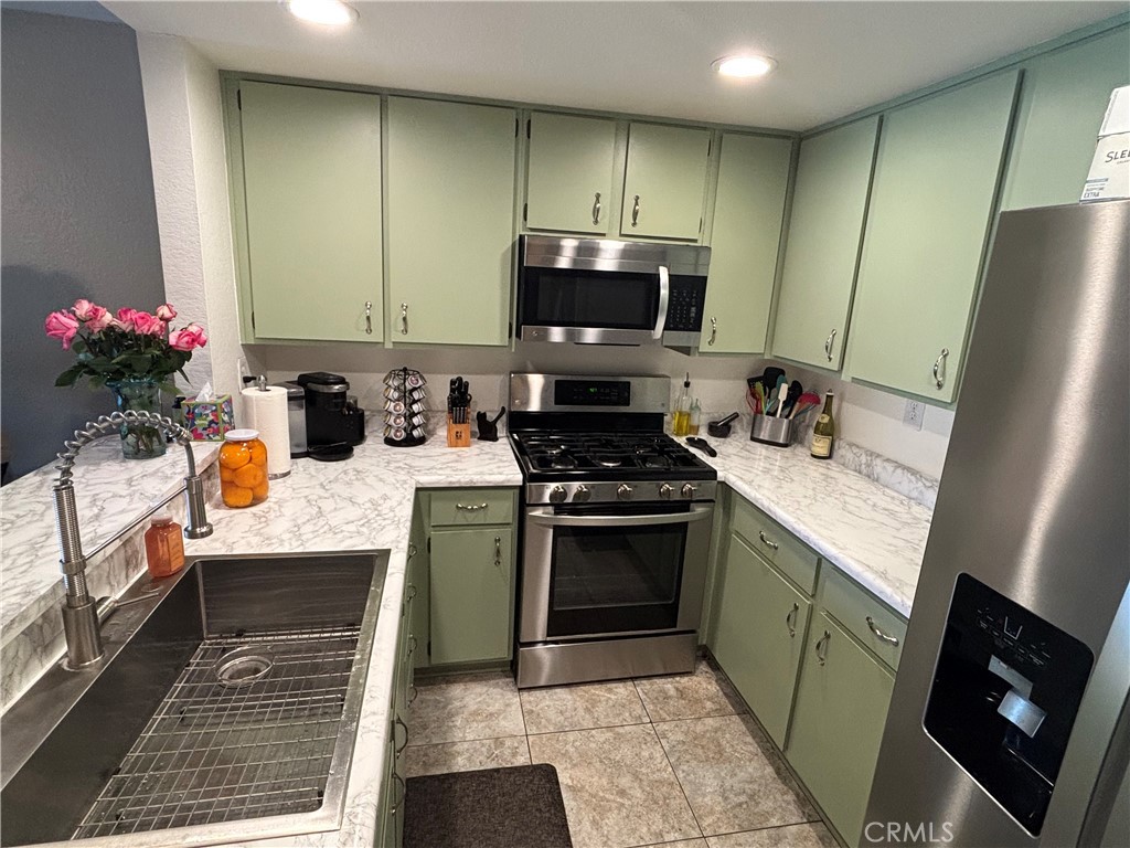 8360 Branchwood Property Photo 4