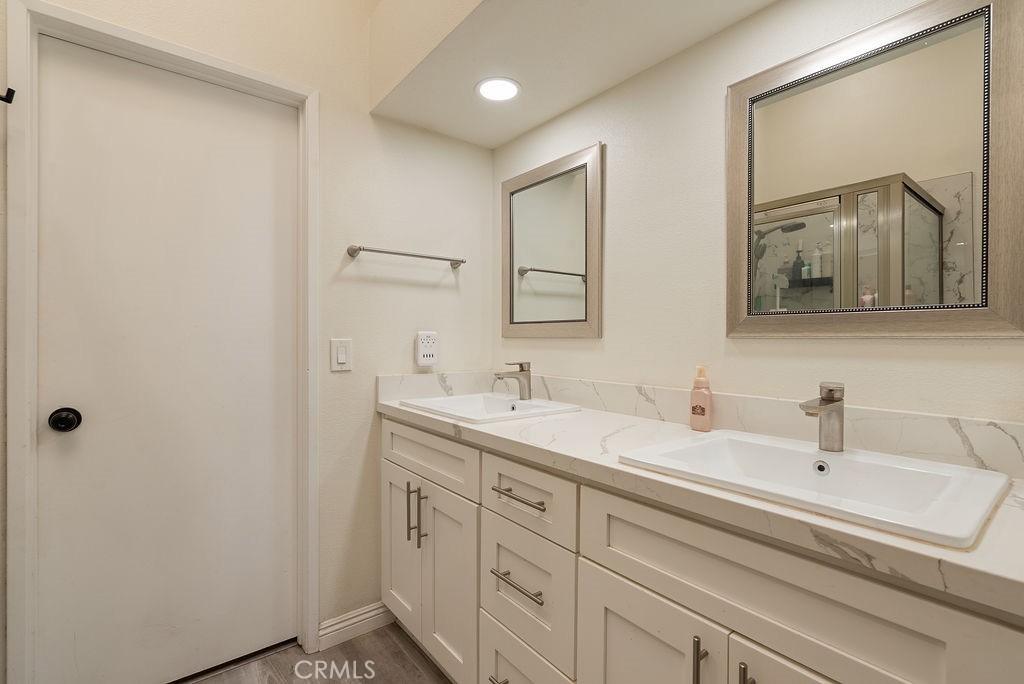 920 N Turner Avenue 8 Property Photo 35
