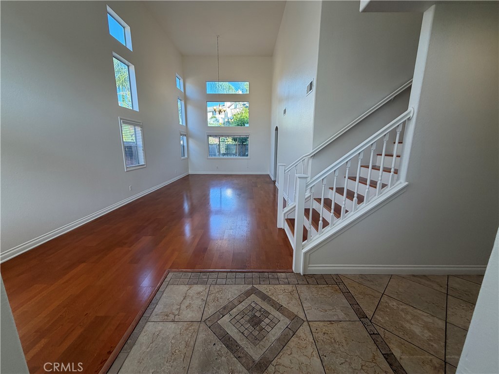 45402 Eagle Crest Lane Property Photo 3