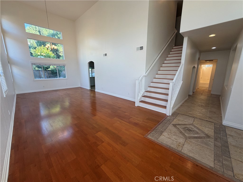 45402 Eagle Crest Lane Property Photo 4
