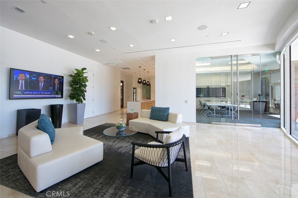 770 The City S 2000 Property Photo 19