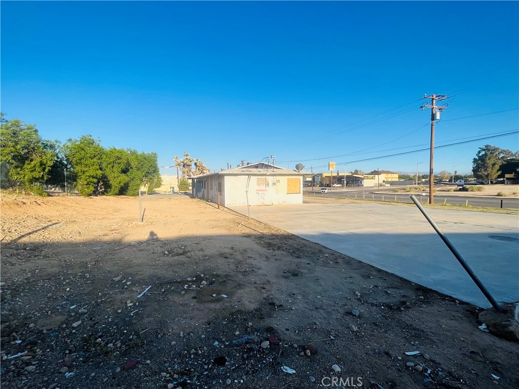 15720 Mojave Drive Property Photo 2