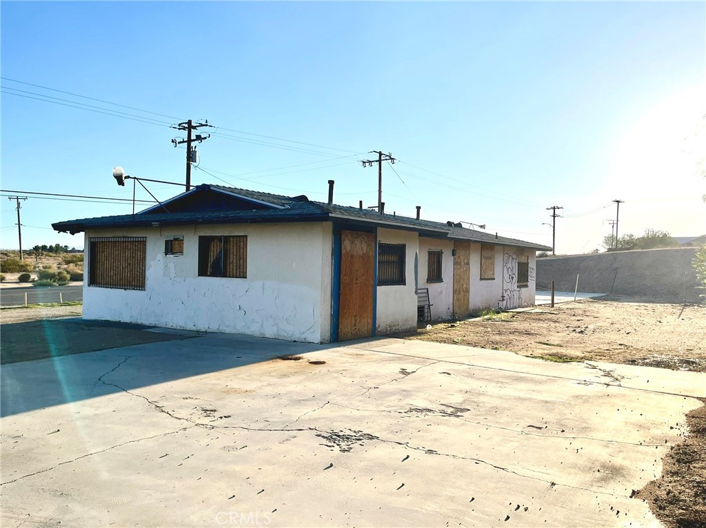 15720 Mojave Drive Property Photo 5