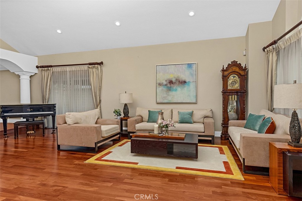 21848 Arbor Court Property Photo 6