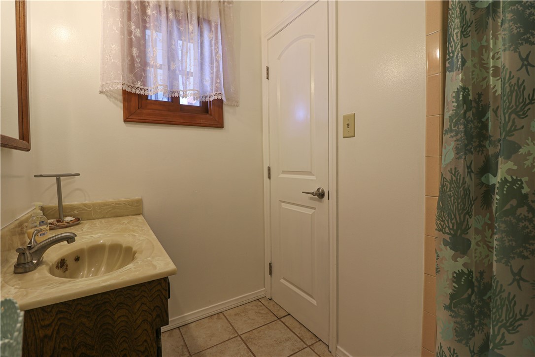 15947 Norcrest Drive Property Photo 14