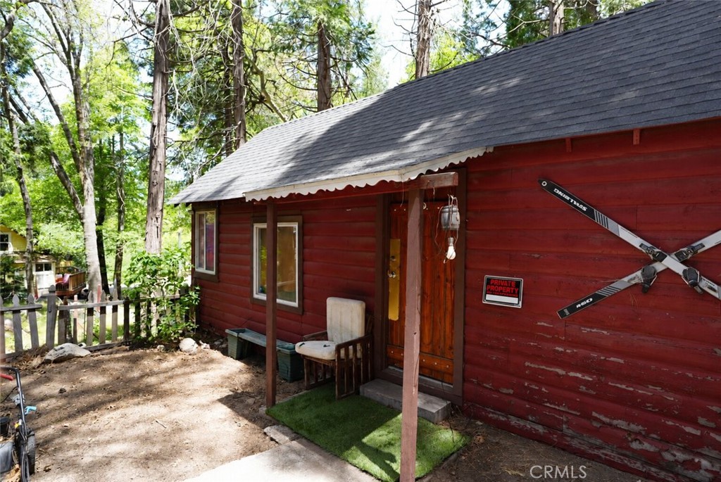 25020 Moon Drive Property Photo 2