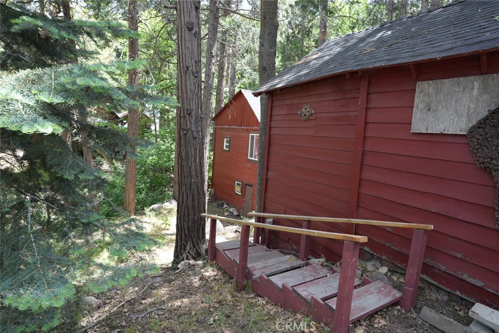 25020 Moon Drive Property Photo 3