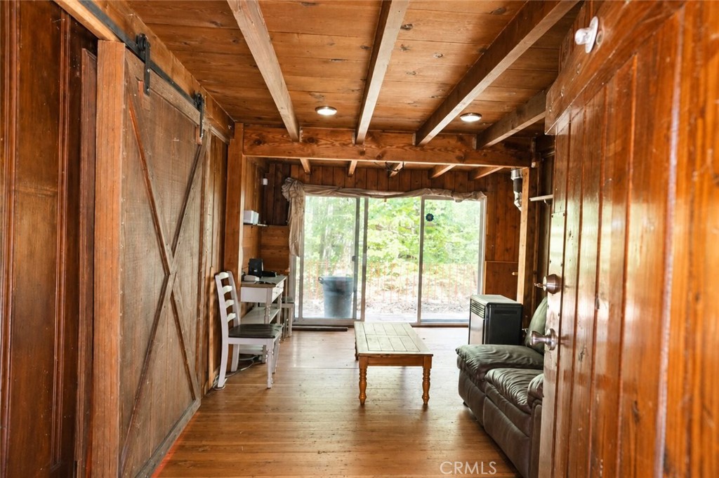 25020 Moon Drive Property Photo 9