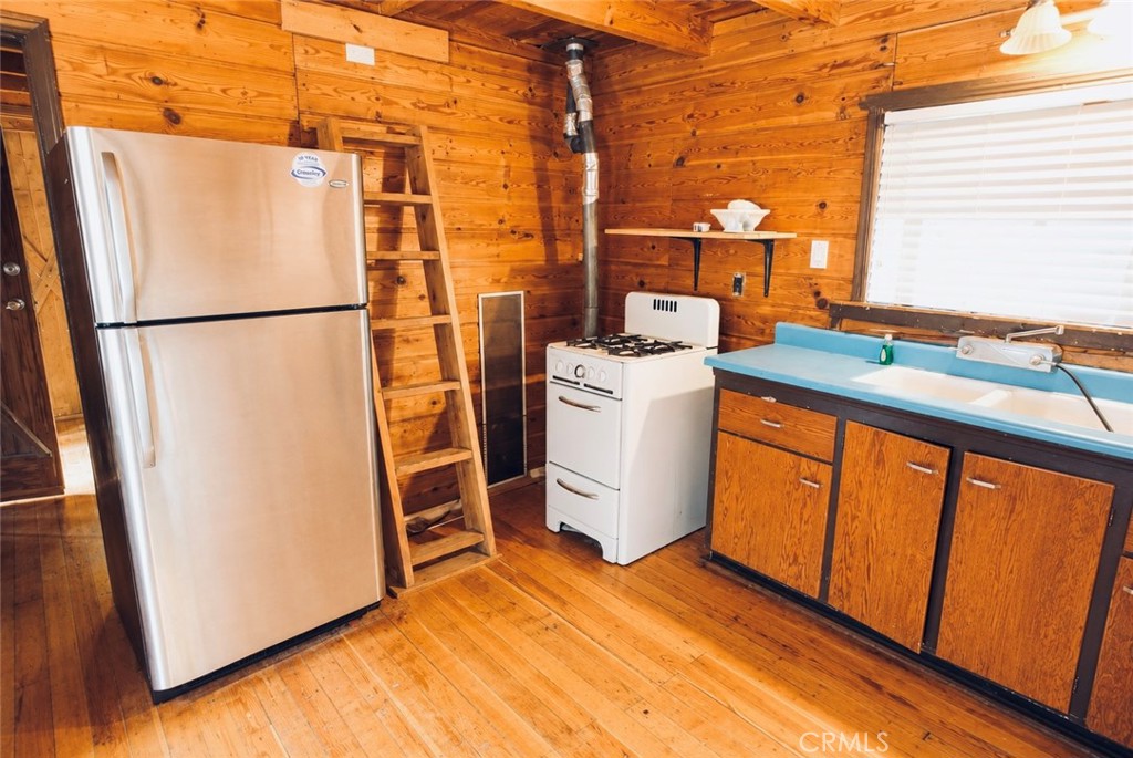 25020 Moon Drive Property Photo 12