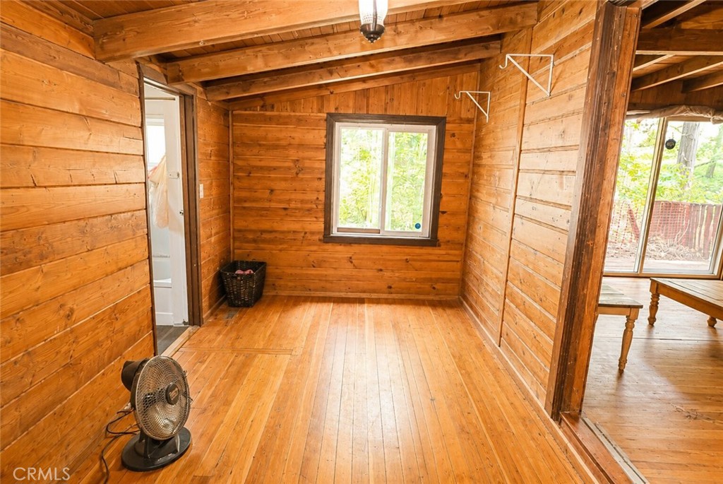 25020 Moon Drive Property Photo 13