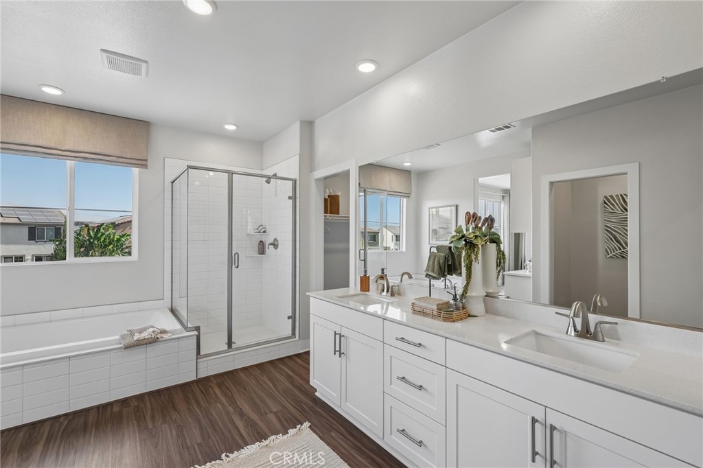 8596 Toyon Street Property Photo 8