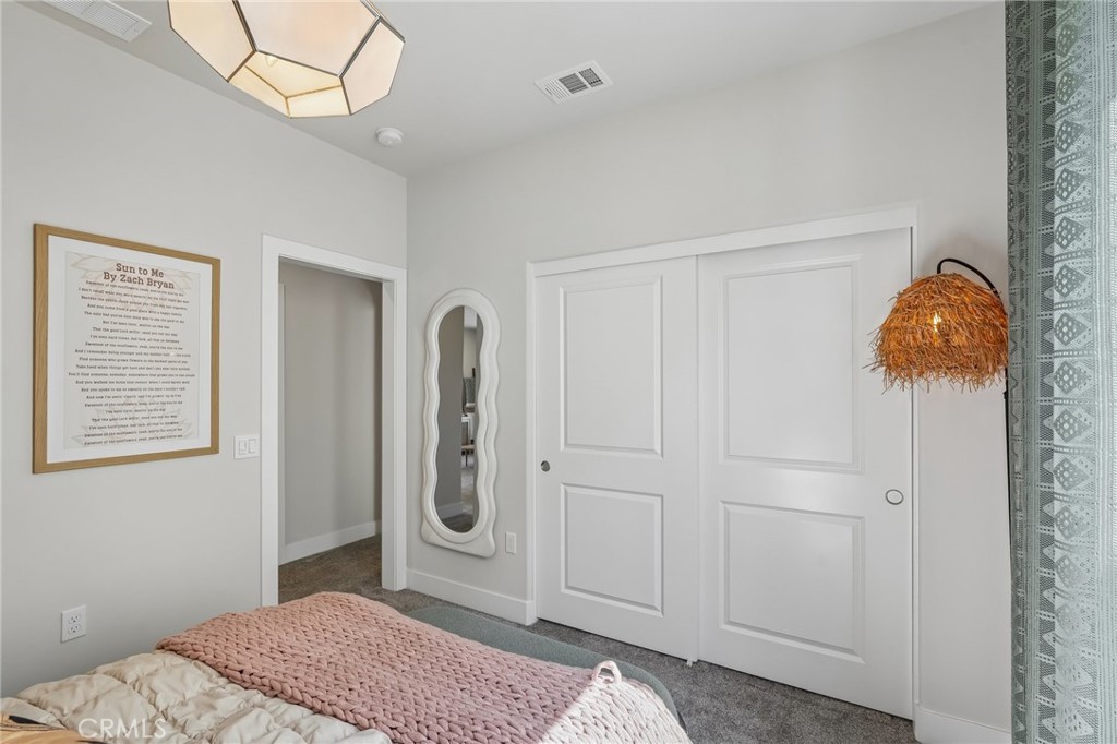 8596 Toyon Street Property Photo 17