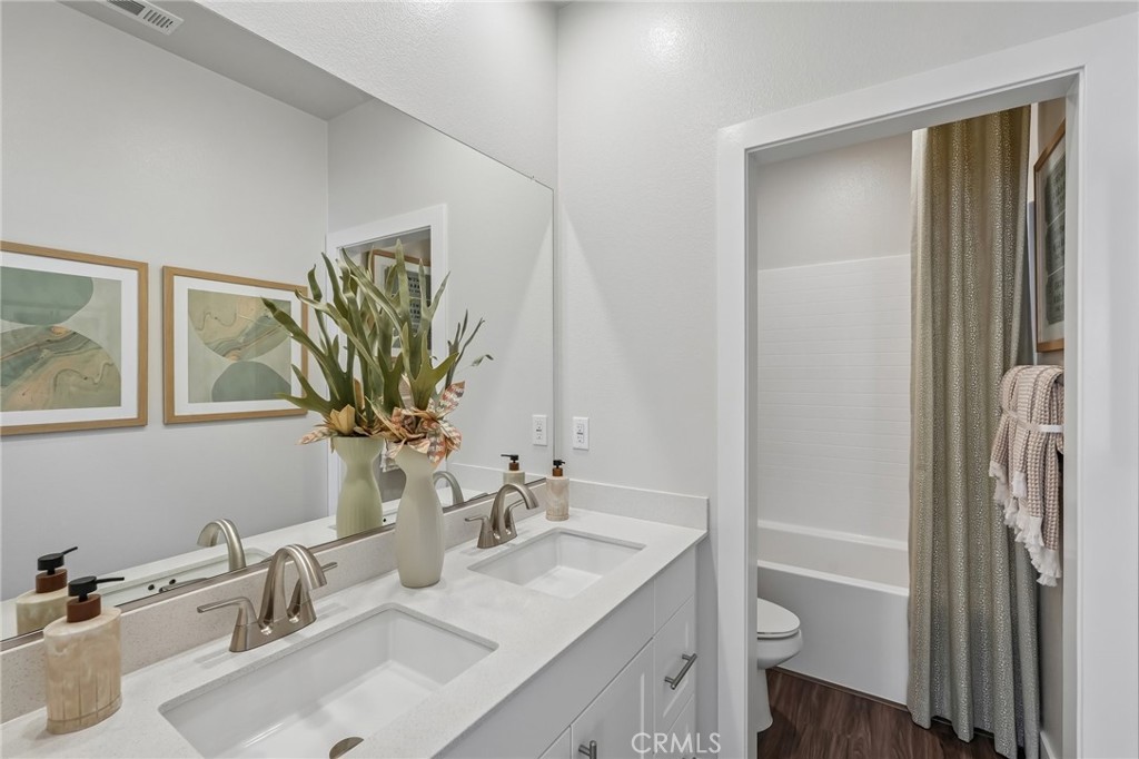 8596 Toyon Street Property Photo 19