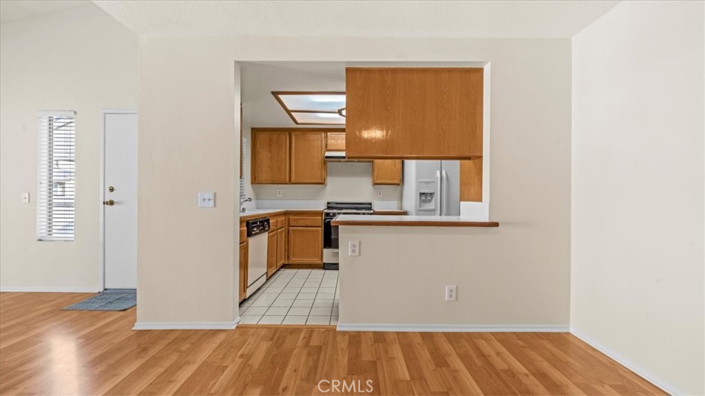 23506 Cambridge Road Property Photo 12