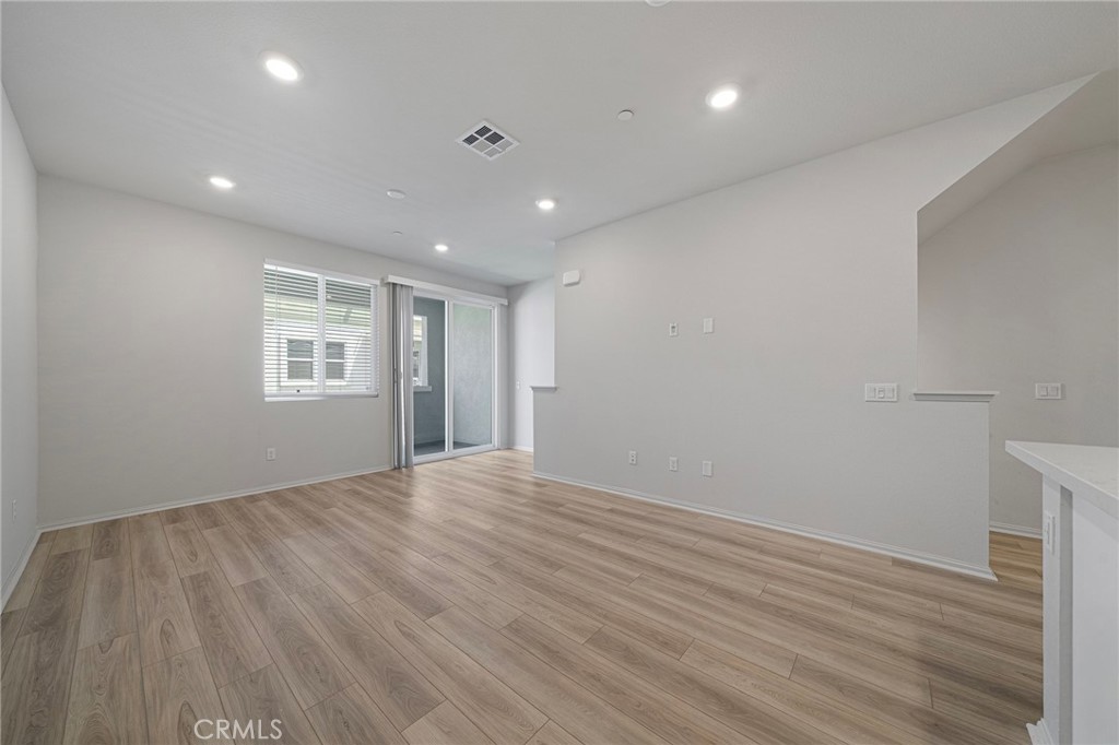 236 Lockhart Way Property Photo 12