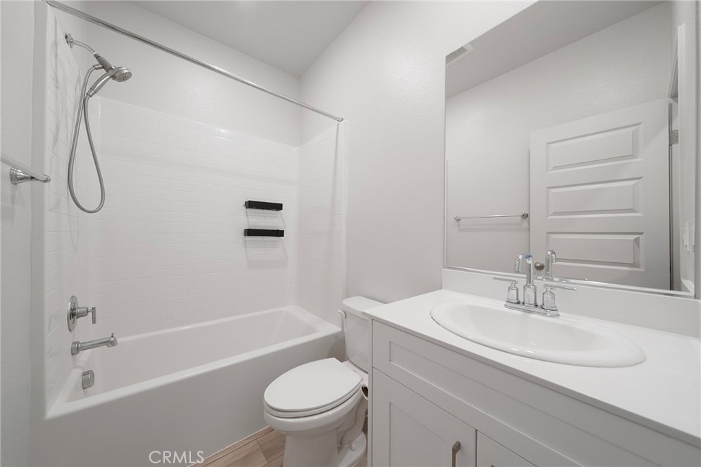 236 Lockhart Way Property Photo 17