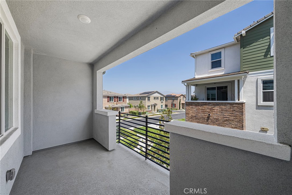 236 Lockhart Way Property Photo 18