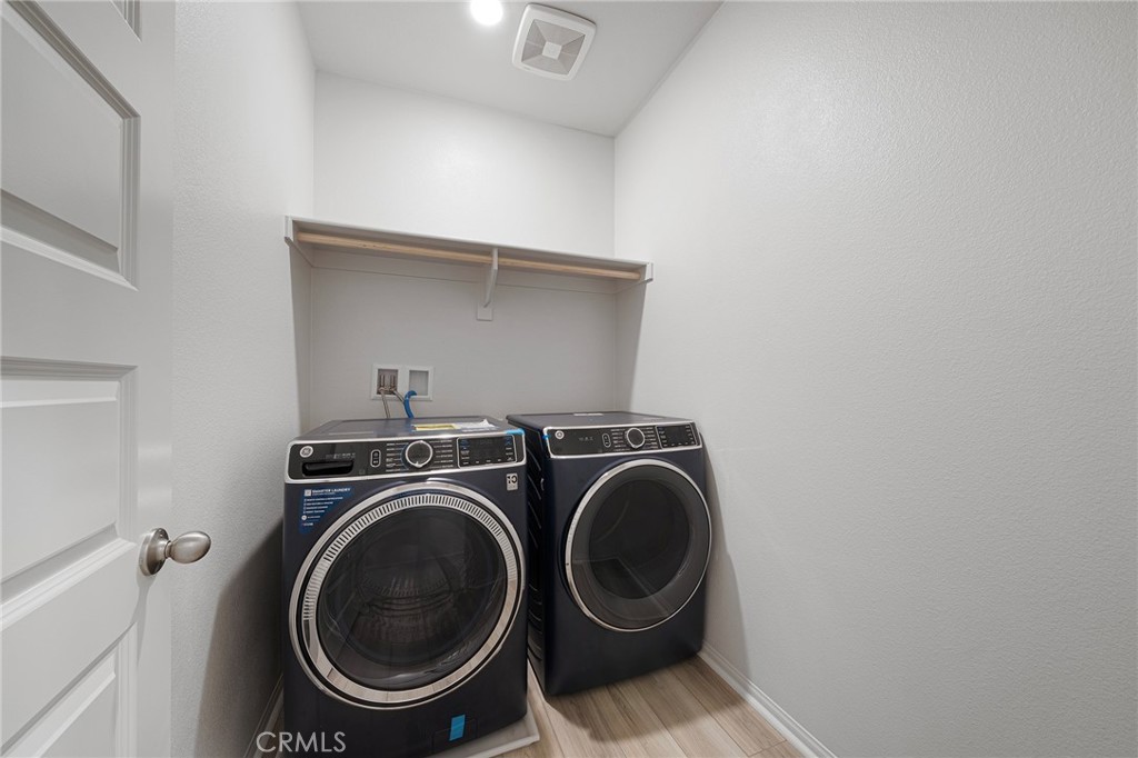 236 Lockhart Way Property Photo 25