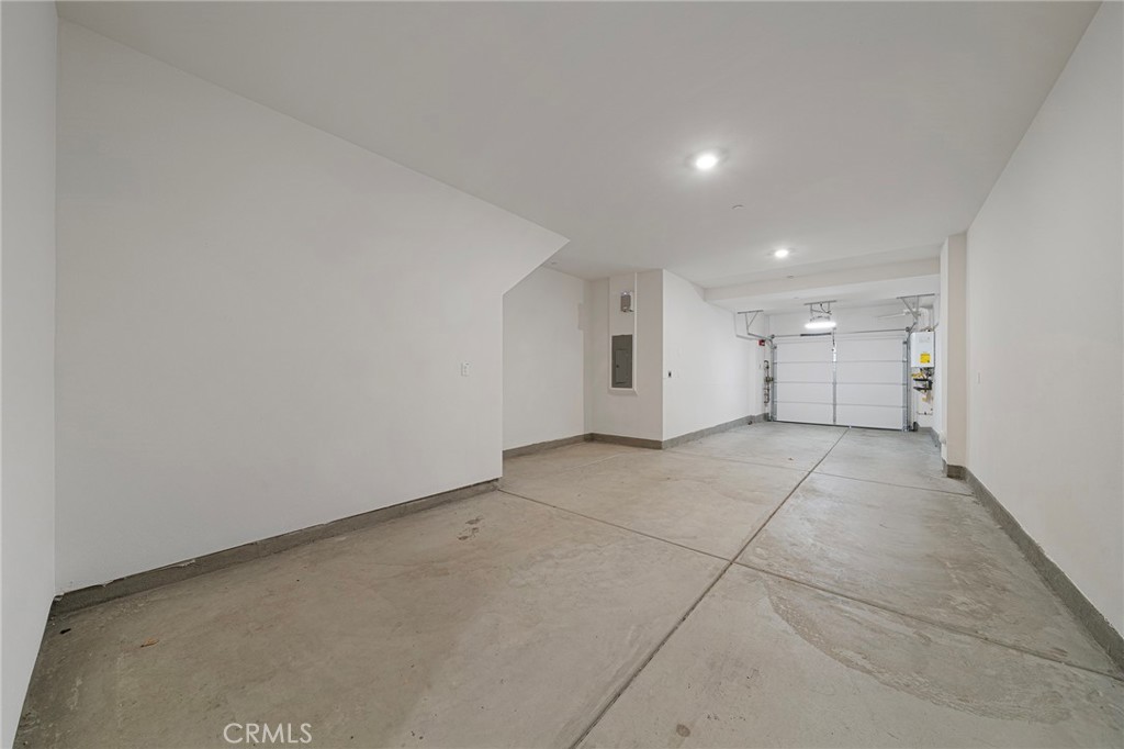 236 Lockhart Way Property Photo 30
